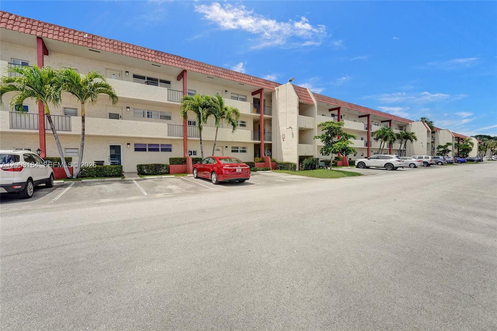 811 S Hollybrook Dr # 207, Pembroke Pines, FL 33025