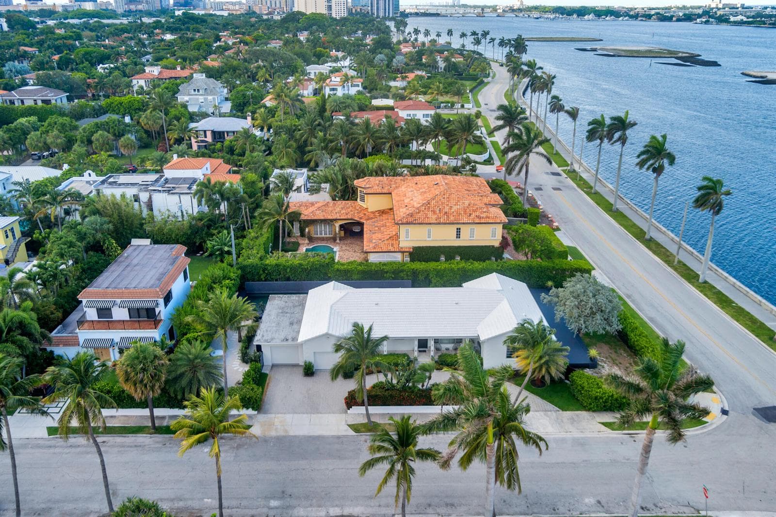185 Almeria Road, West Palm Beach, FL 33405 photo 2