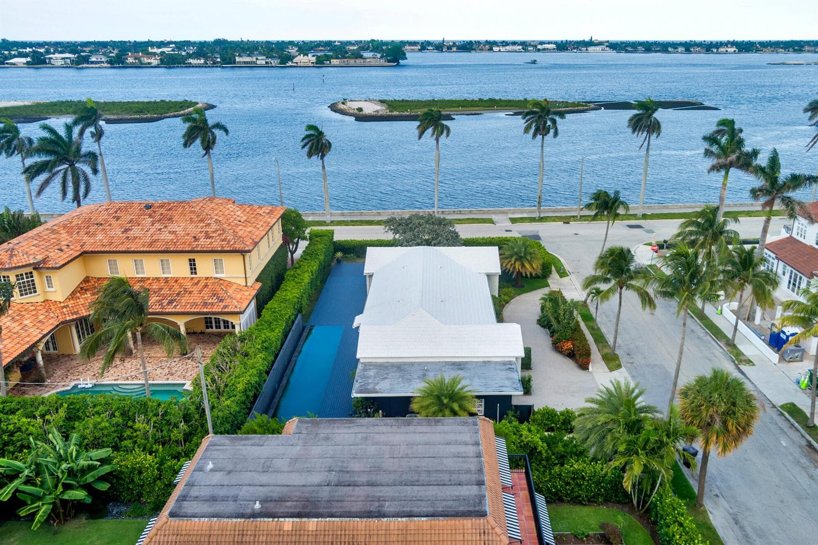185 Almeria Road, West Palm Beach, FL 33405 photo 3