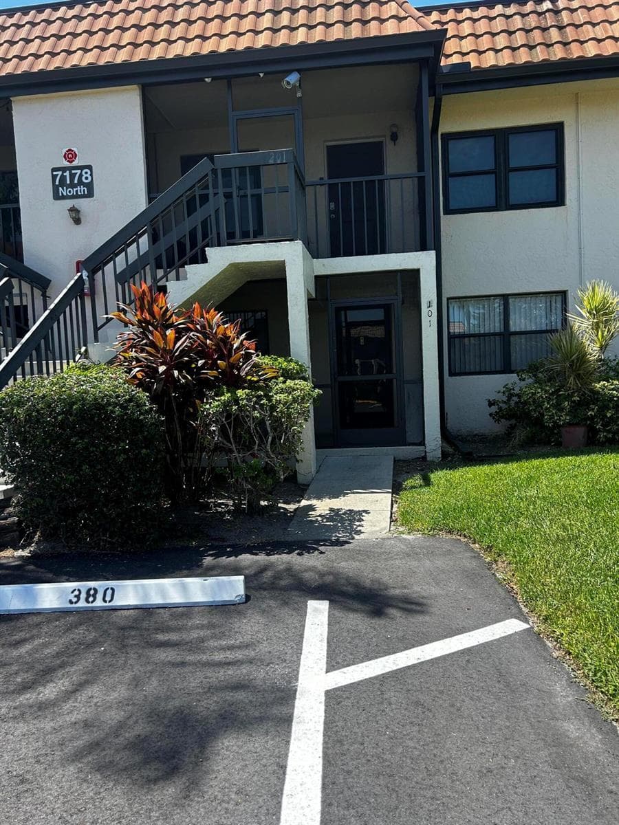 7178 Golf Colony Court # 101, Lake Worth, FL 33467 photo 2