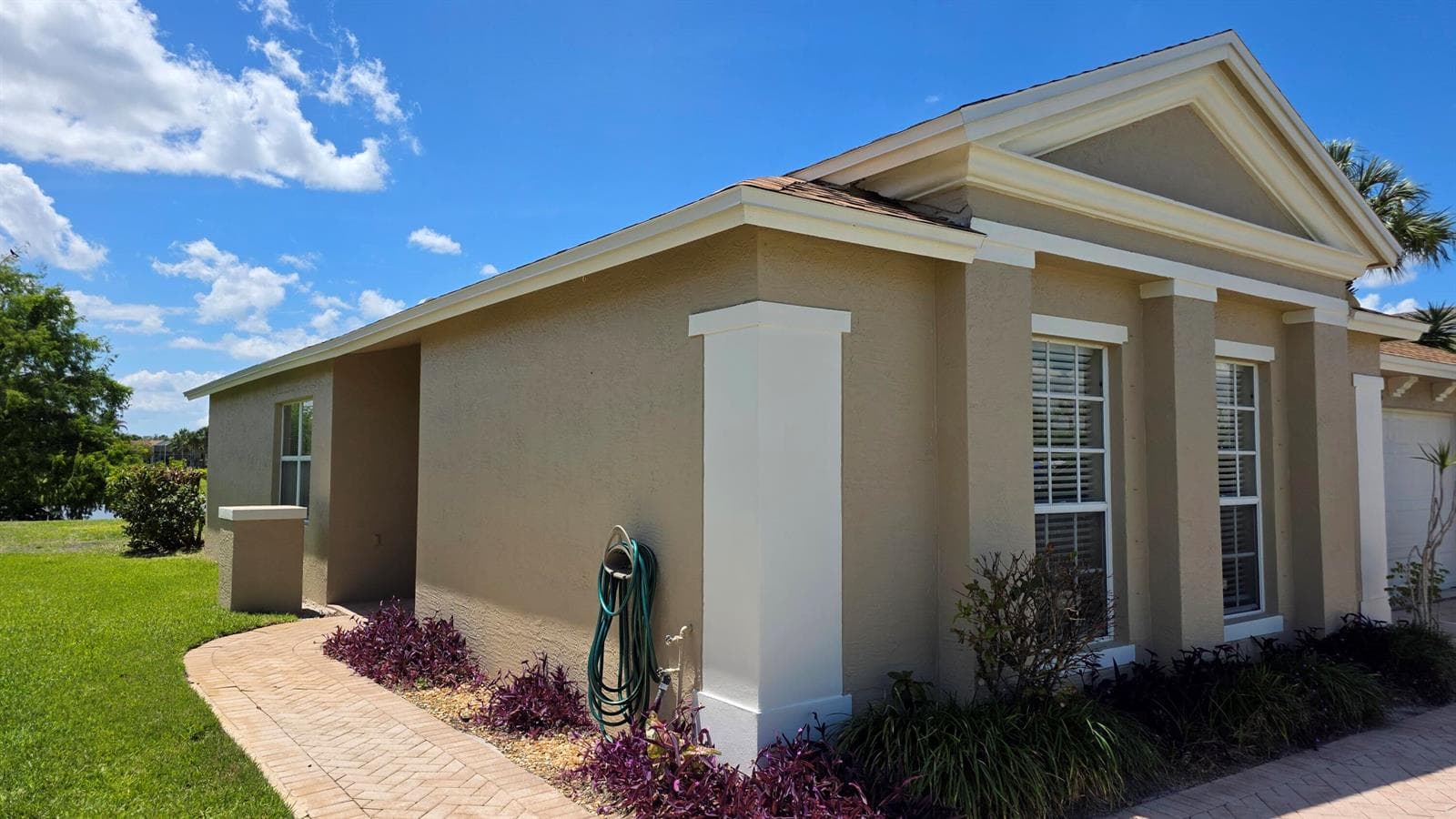 538 SW Indian Key Drive, Port St. Lucie, FL 34986 photo 2