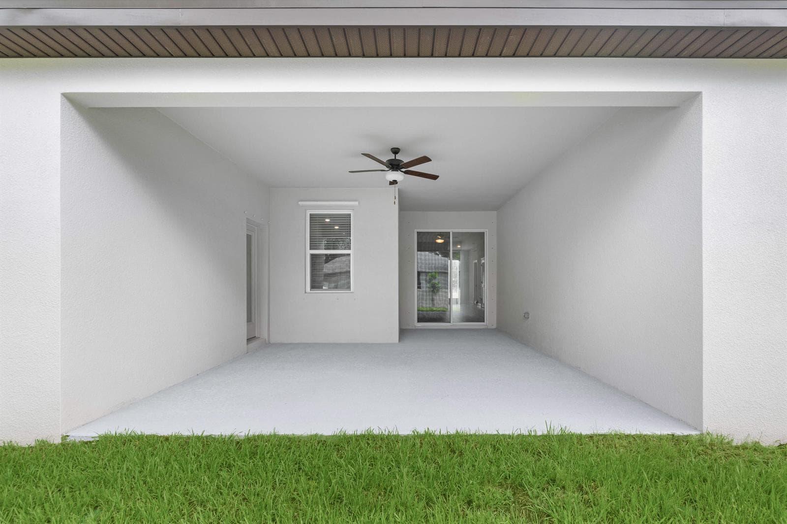 9345 101st Avenue, Vero Beach, FL 32967 photo 2