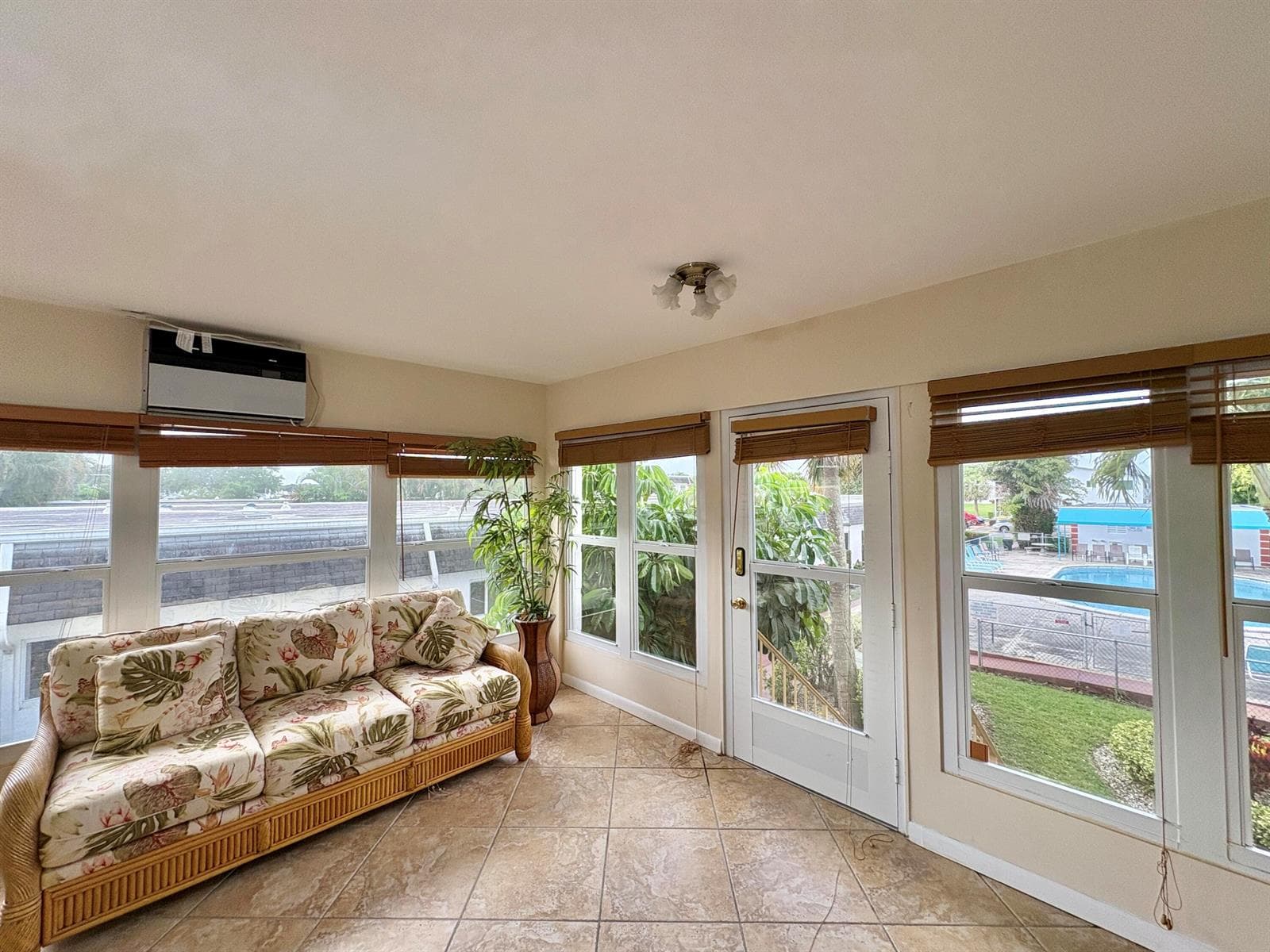 30 Plymouth C, West Palm Beach, FL 33417 photo 3