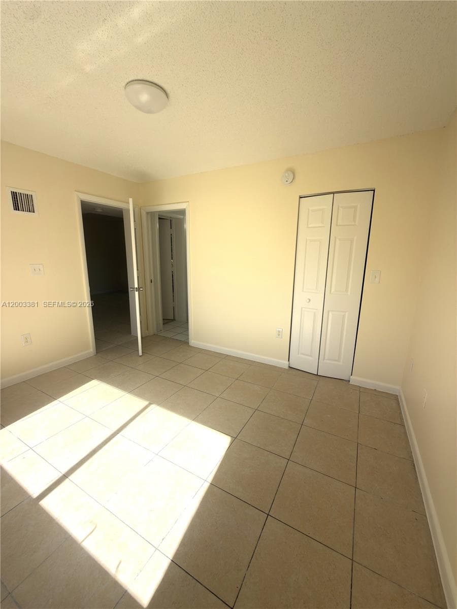 14020 NE 3rd Ct # 5, Miami, FL 33161 photo 5