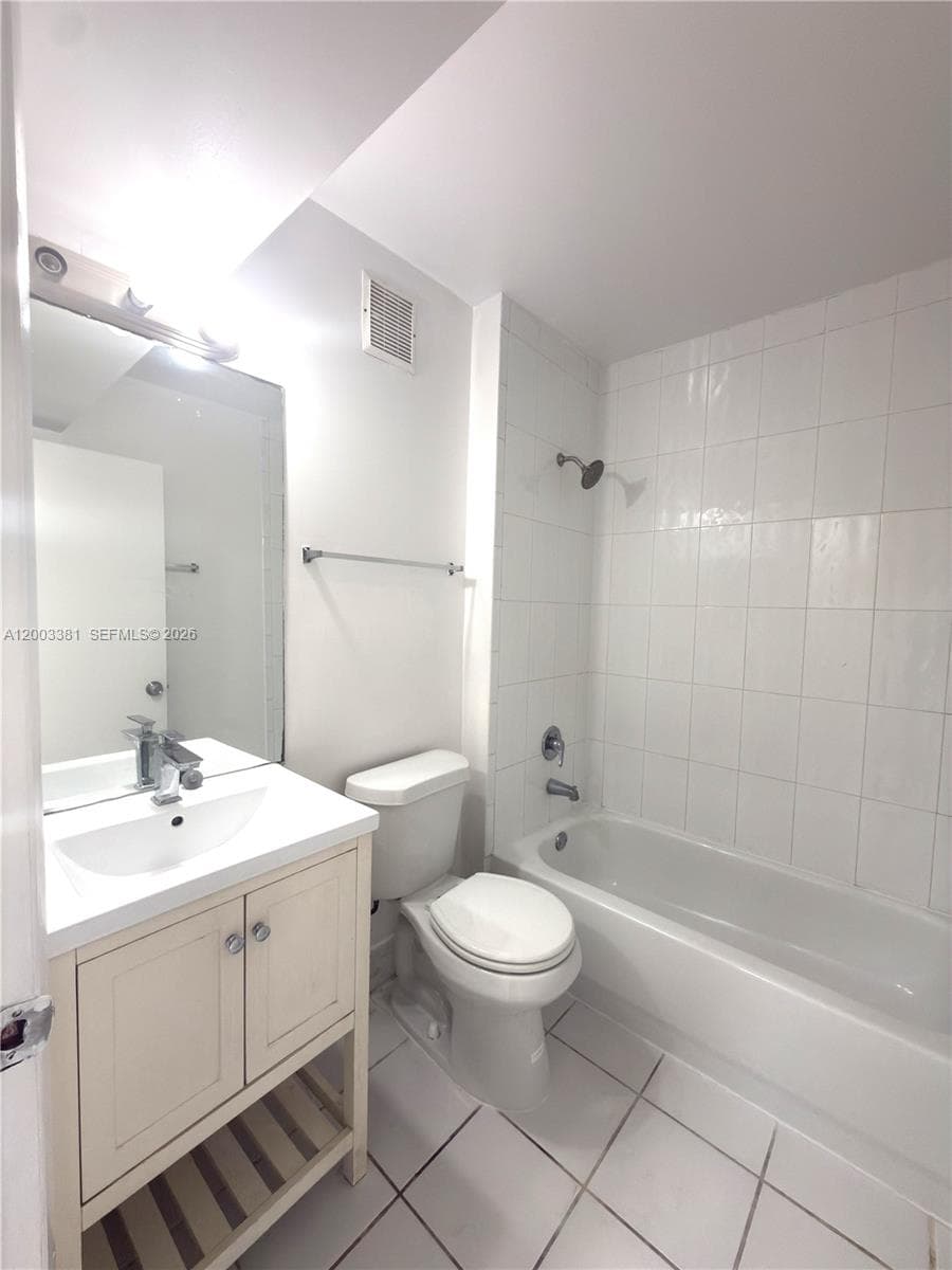 14020 NE 3rd Ct # 5, Miami, FL 33161 photo 4