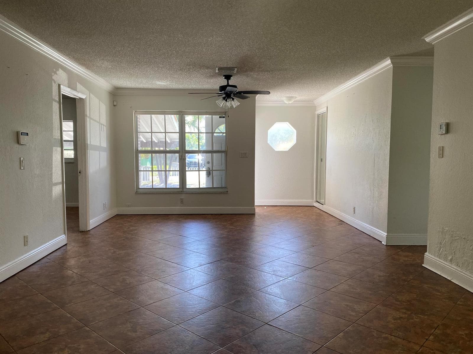 2411 NE 2nd Terrace, Pompano Beach, FL 33064 photo 2