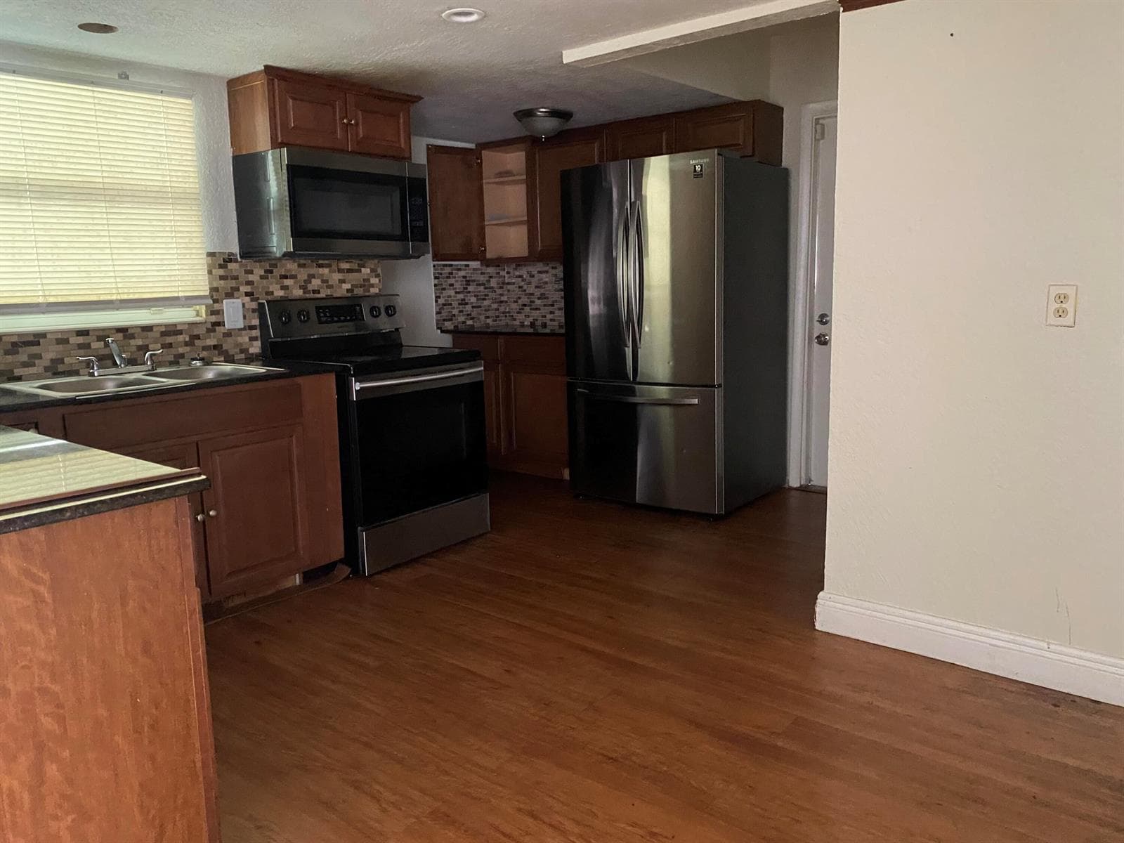 2411 NE 2nd Terrace, Pompano Beach, FL 33064 photo 5
