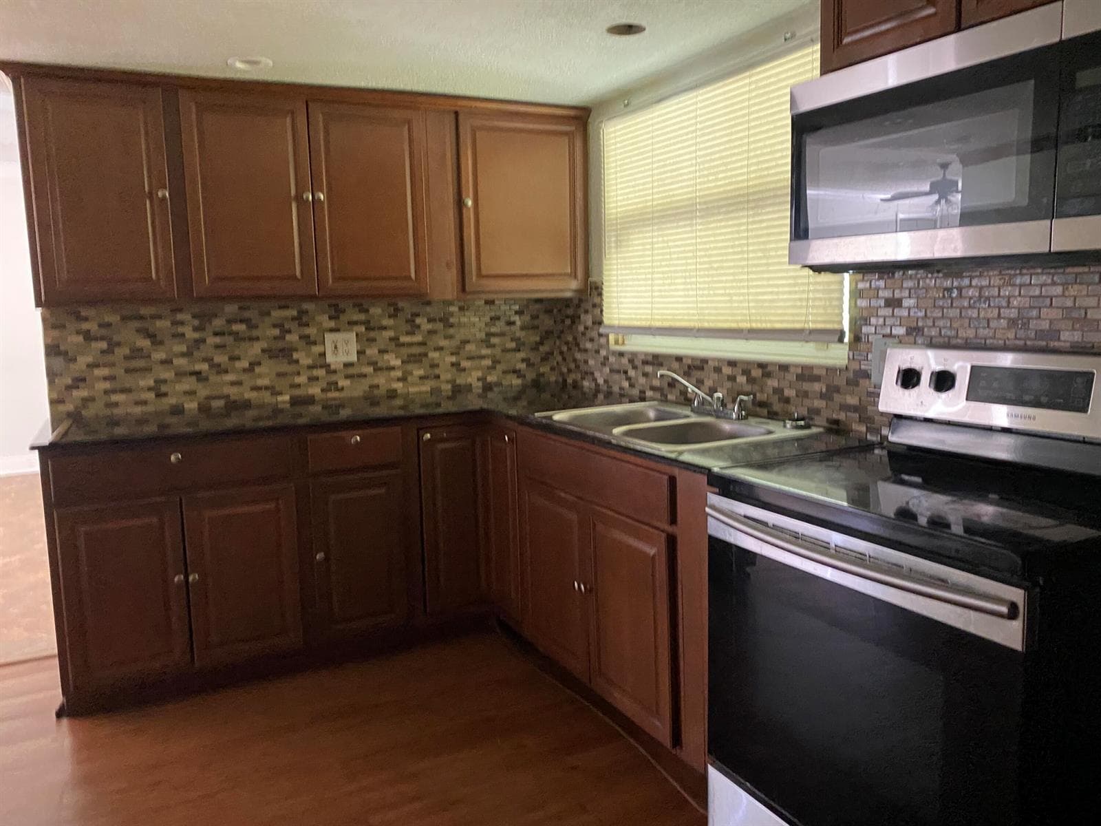 2411 NE 2nd Terrace, Pompano Beach, FL 33064 photo 4