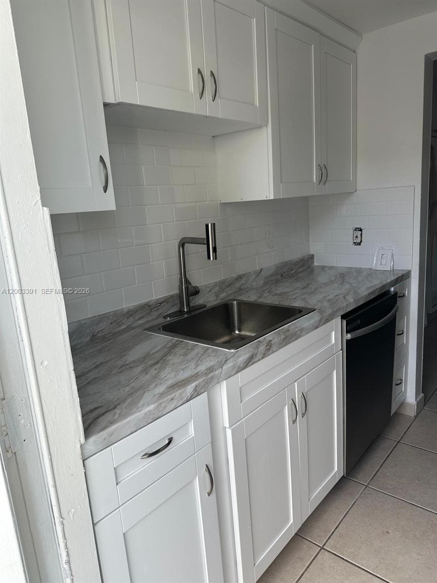 360 Meridian Ave # 4C, Miami Beach, FL 33139 photo 2
