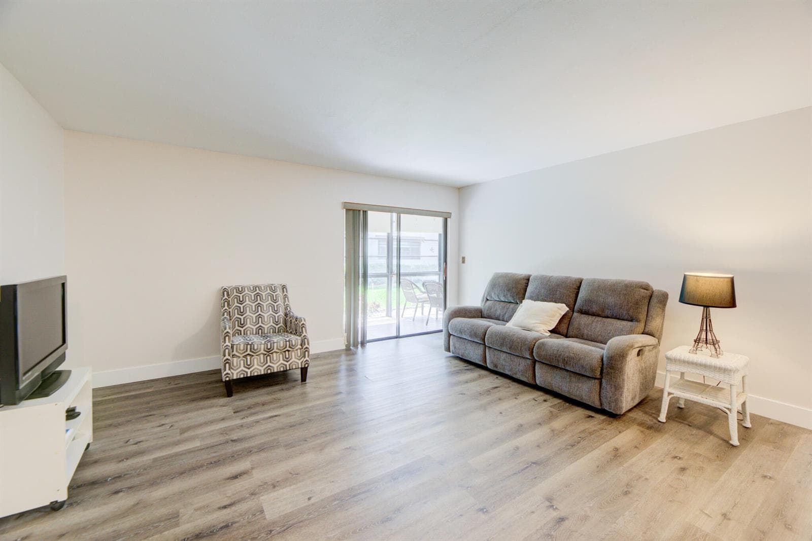 9344 S Belfort Circle # 115-k4, Tamarac, FL 33321 photo 2