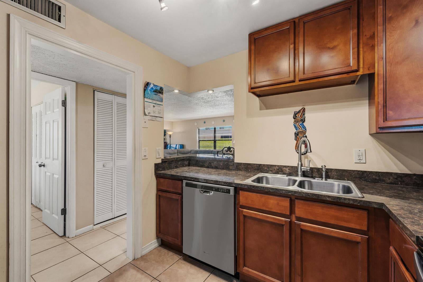 2050 Oleander Boulevard # 1-106, Fort Pierce, FL 34950 photo 4