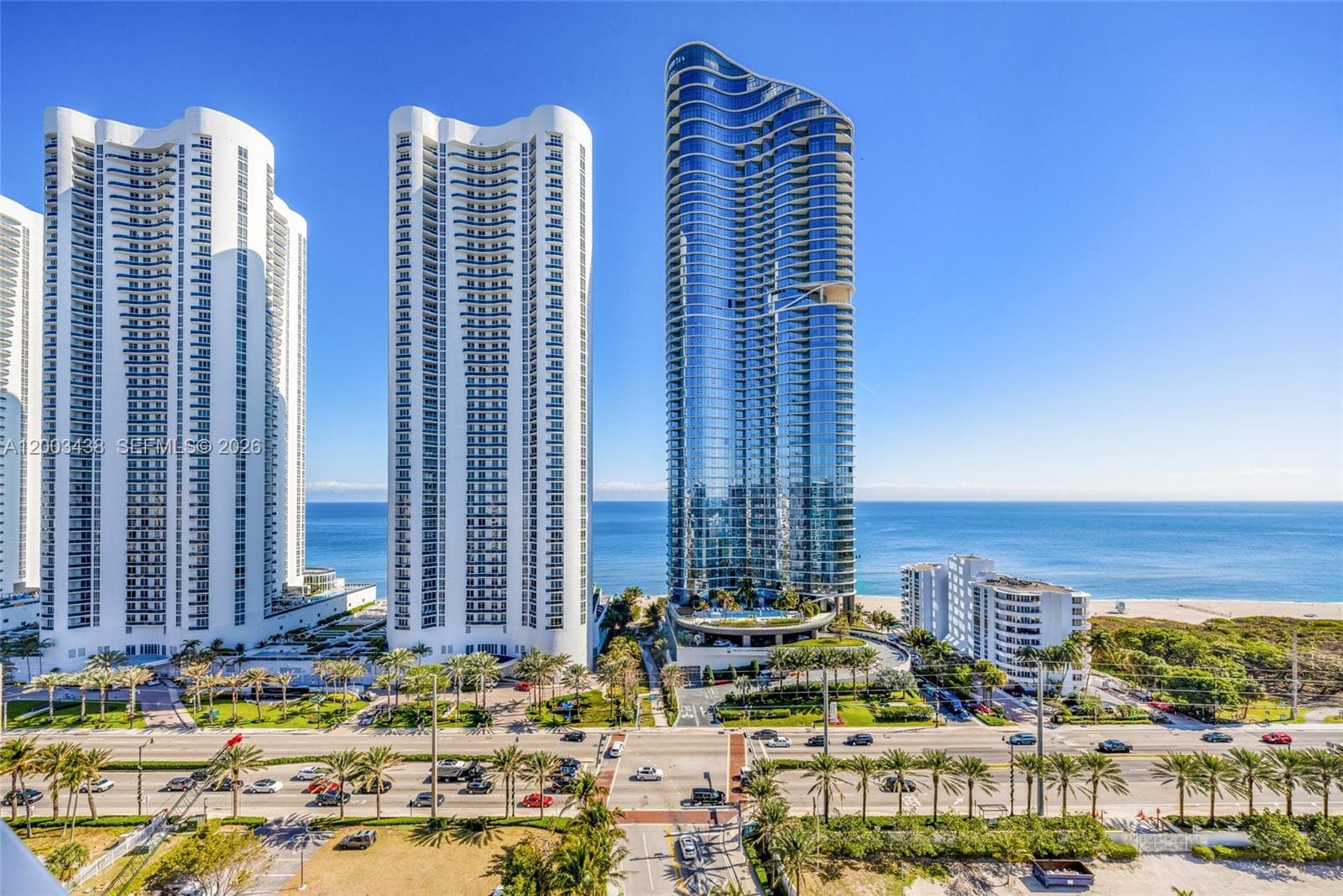 100 Bayview Dr # 606, Sunny Isles Beach, FL 33160 photo 2