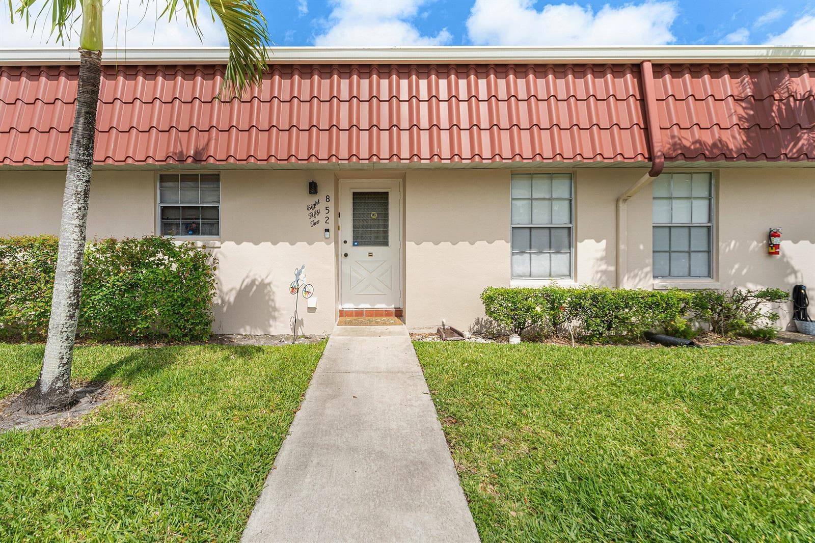 852 Salem Lane, Lake Worth, FL 33467 photo 2