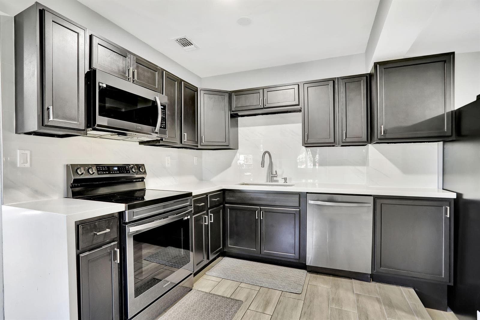 3440 NW 8th Court, Fort Lauderdale, FL 33311 photo 2