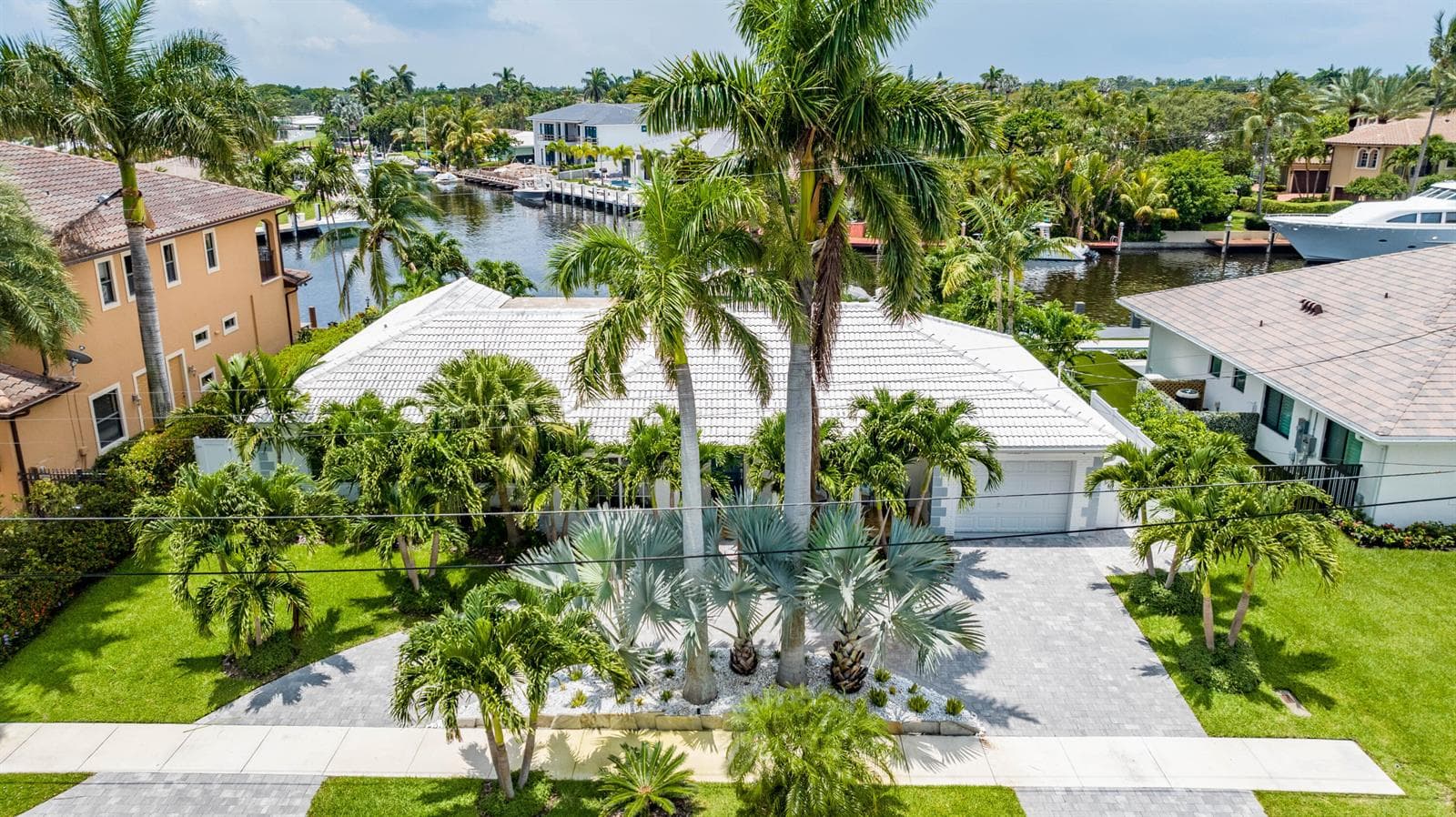 1410 SE 12th Street, Deerfield Beach, FL 33441 photo 4