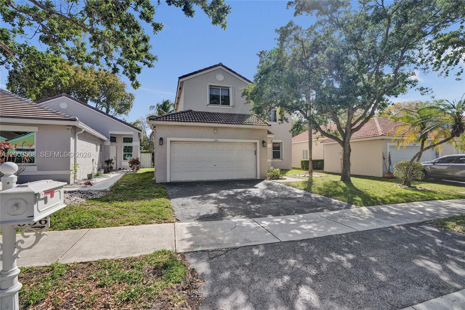 636 Sand Creek Cir, Weston, FL 33327 photo 2