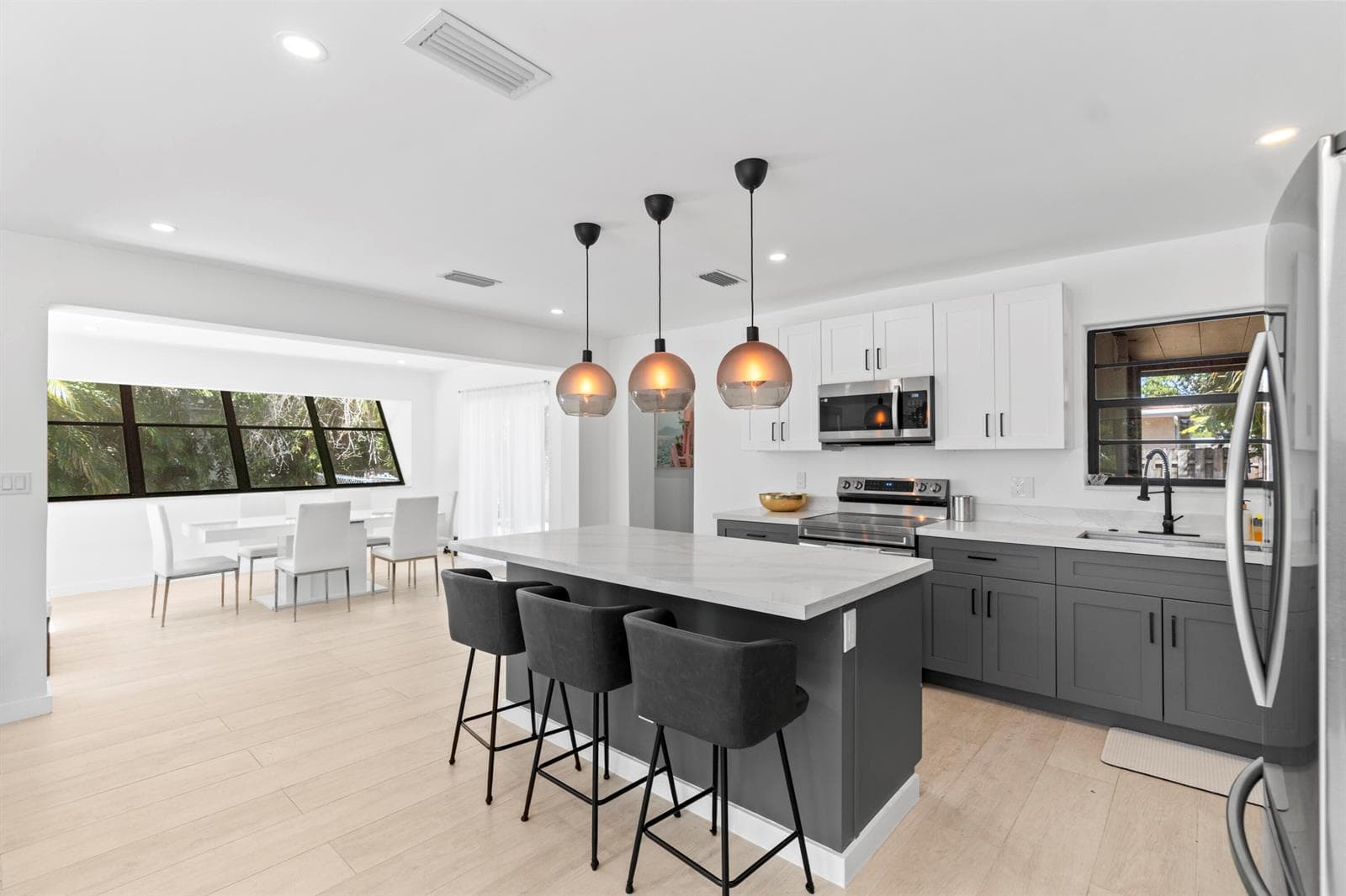 235 NE 20th Street, Boca Raton, FL 33431 photo 2