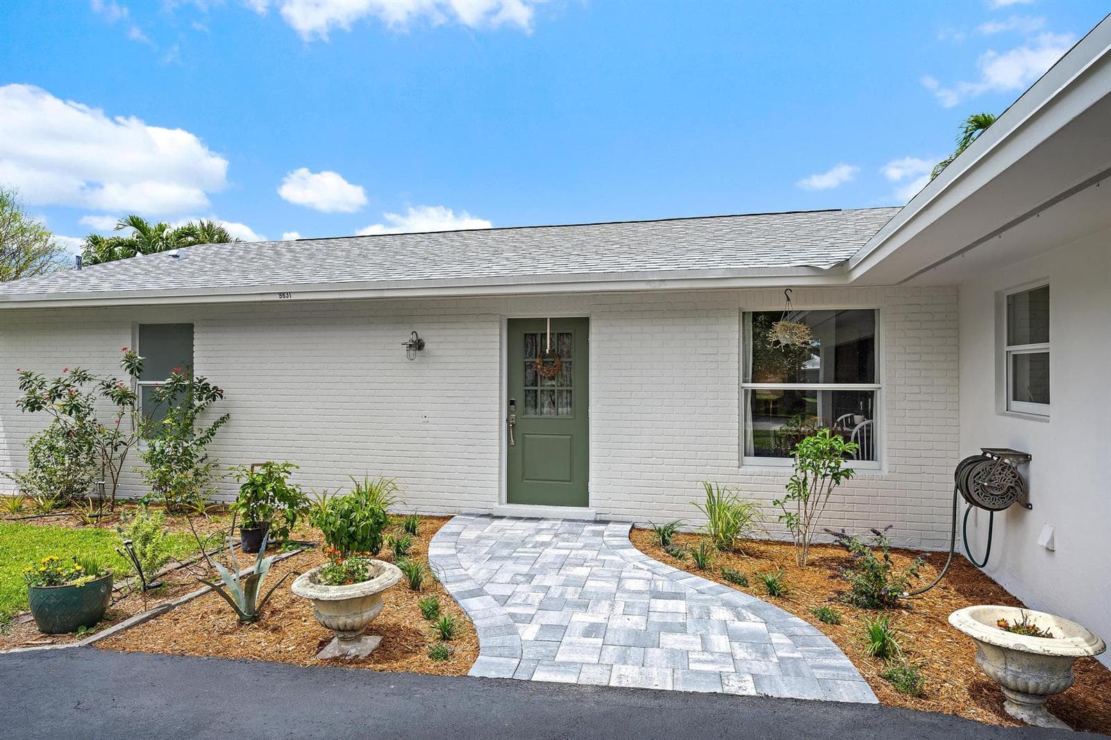 9831 Hyacinth Circle S, Palm Beach Gardens, FL 33410 photo 3