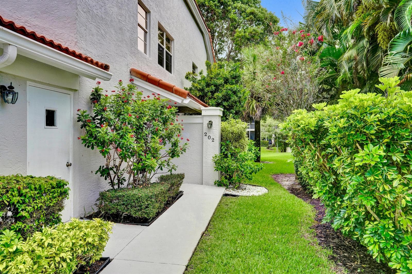7669 Springwater Place # 202, Boynton Beach, FL 33437 photo 5
