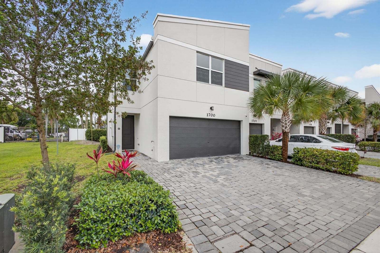 1700 Lindley Street, Mangonia Park, FL 33407 photo 2