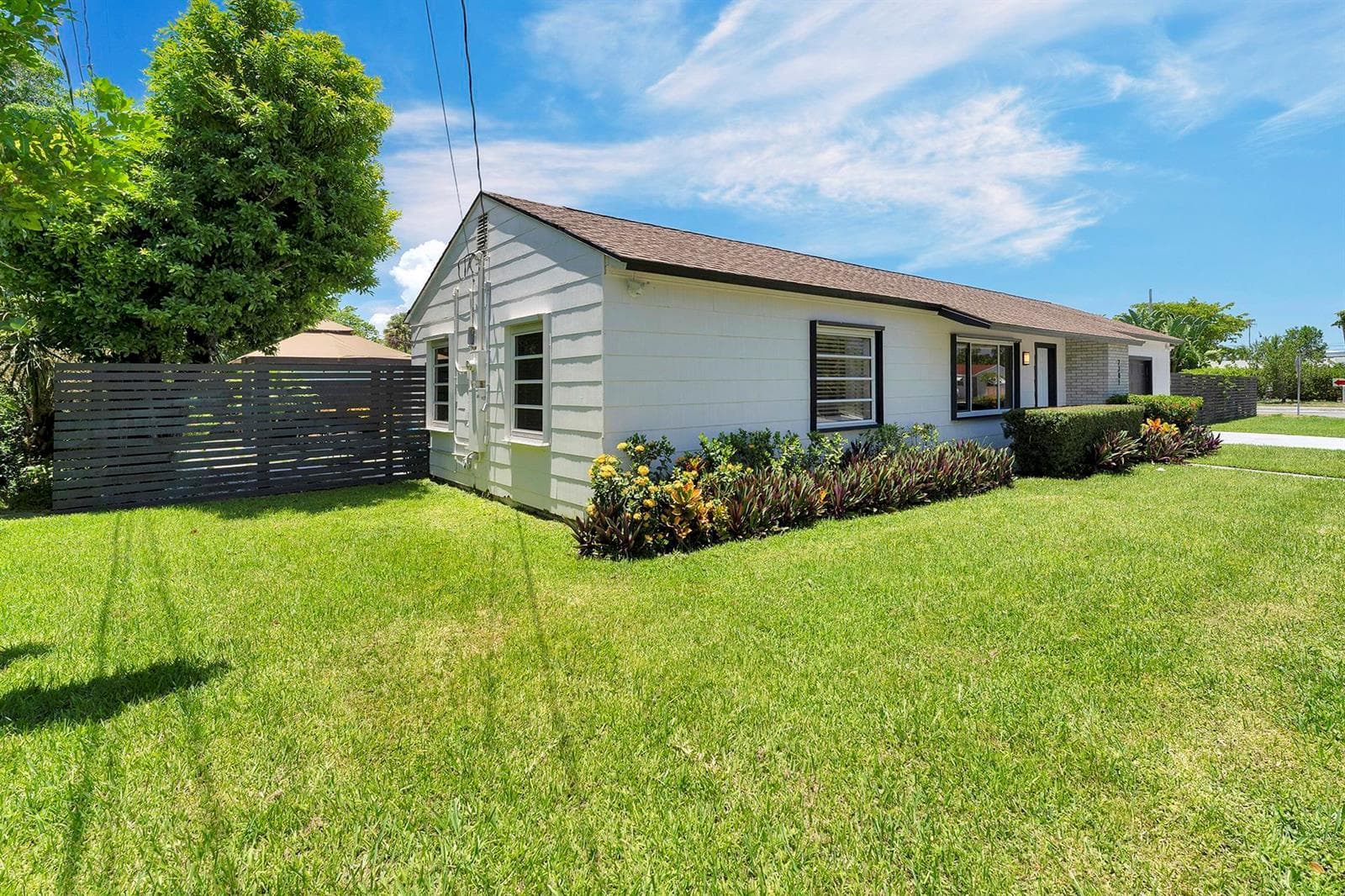 2301 Ridgeway Avenue, West Palm Beach, FL 33401 photo 4