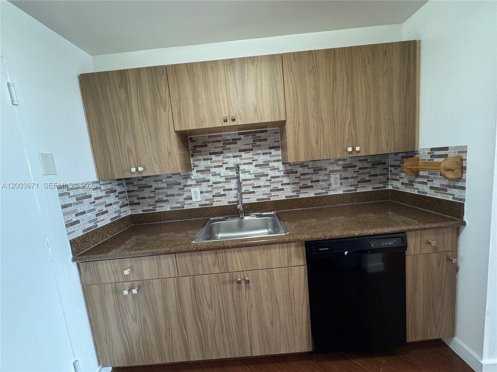 2020 NE 135th St # 810, North Miami, FL 33181 photo 2