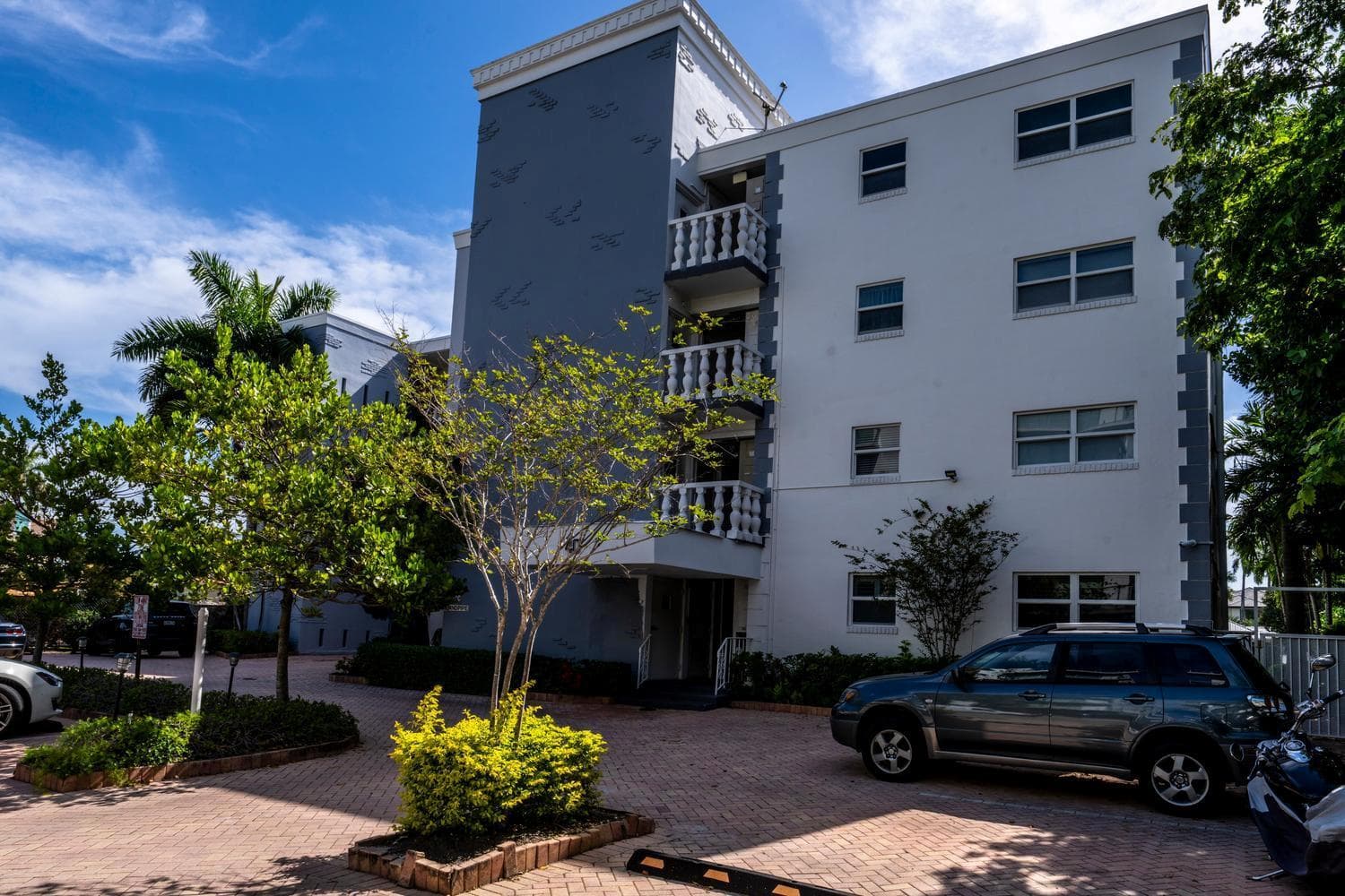 40 Isle Of Venice Drive # 9, Fort Lauderdale, FL 33301 photo 2