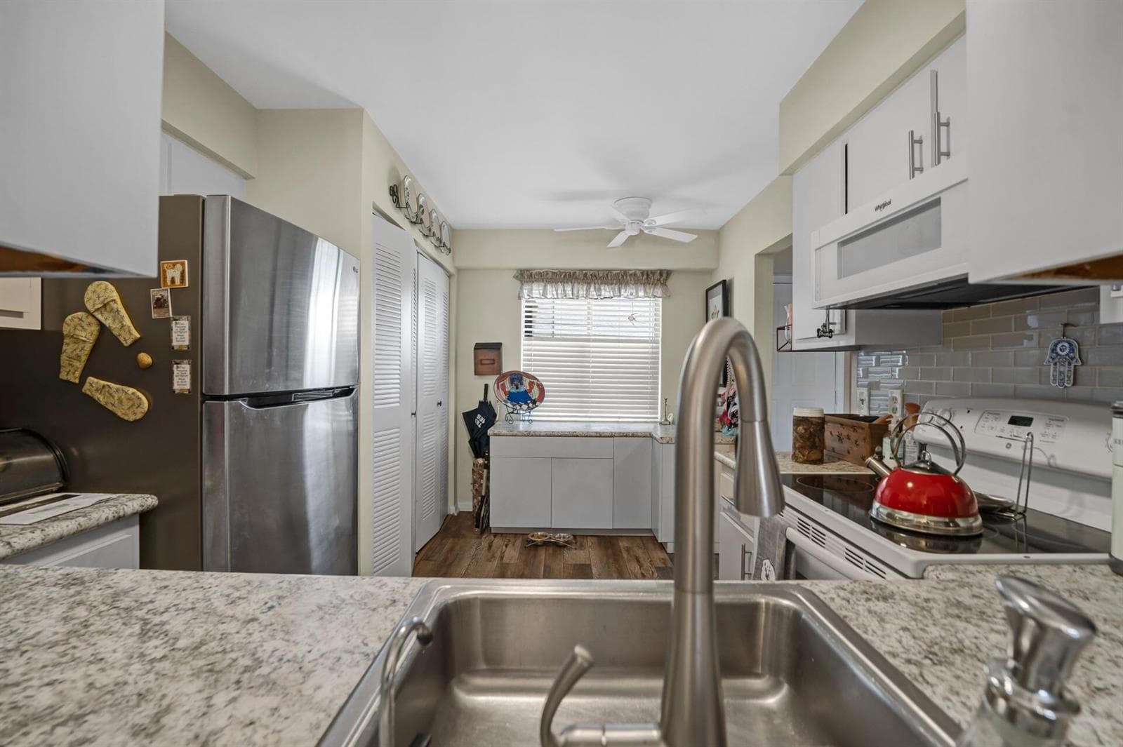 6936 Huntington Lane # 204, Delray Beach, FL 33446 photo 4
