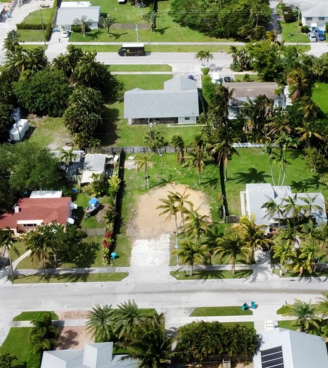 647 NE 9th Avenue, Boynton Beach, FL 33435 photo 3