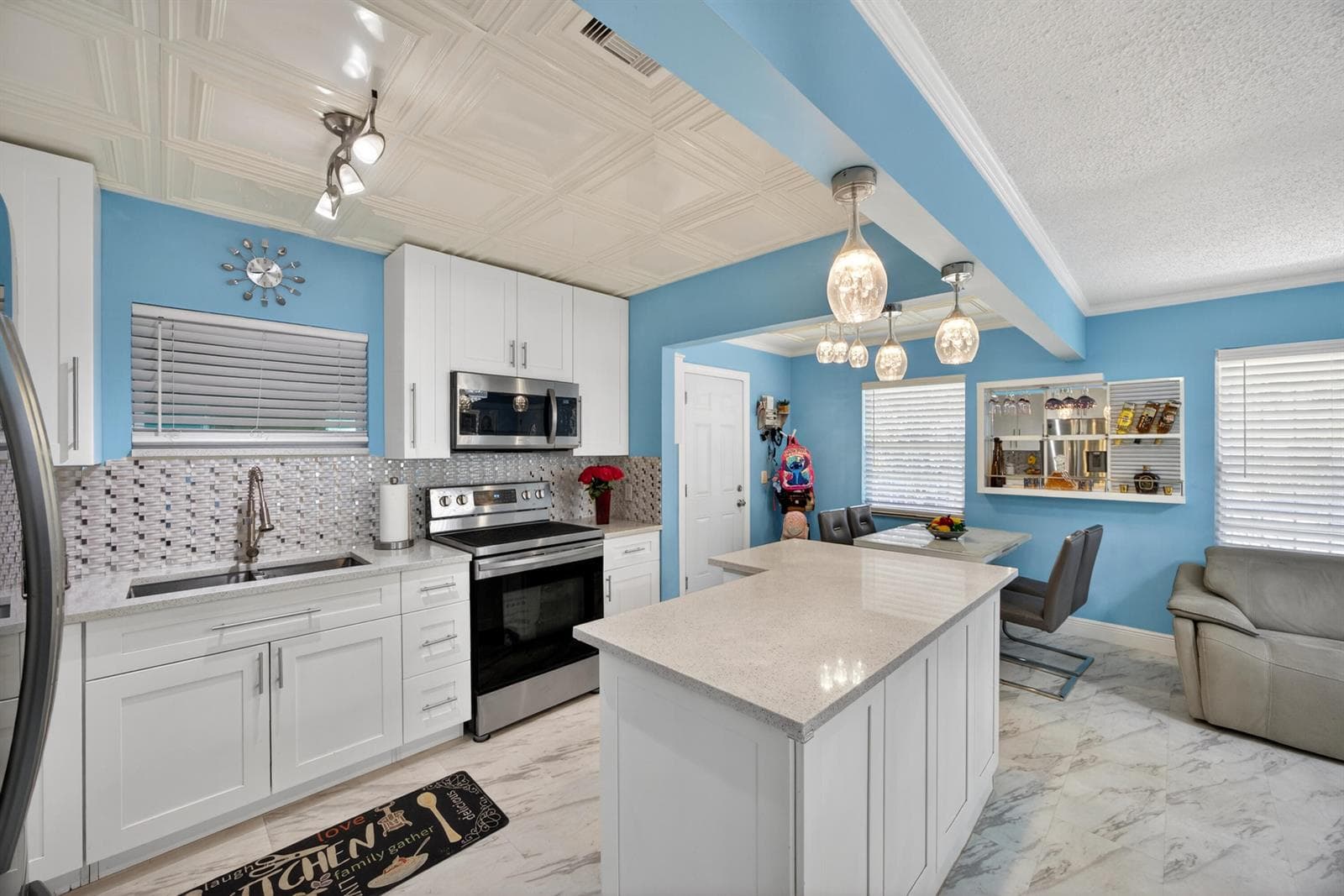 1020 Avon Road, West Palm Beach, FL 33401 photo 4