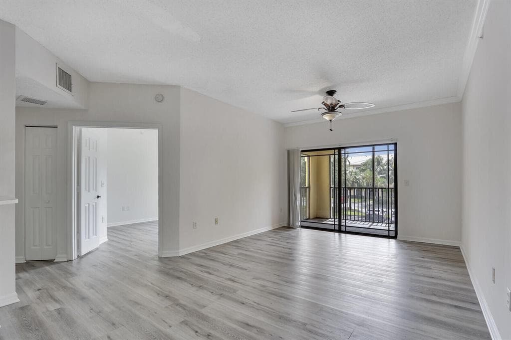 2725 Anzio Court # 202, Palm Beach Gardens, FL 33410 photo 3