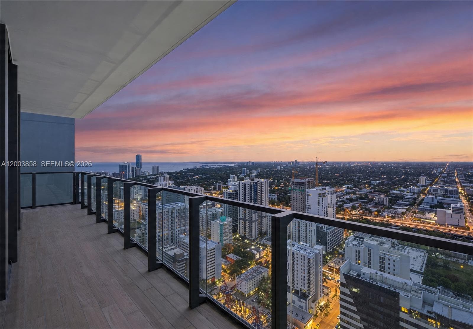 88 SW 7th St # 3710, Miami, FL 33130