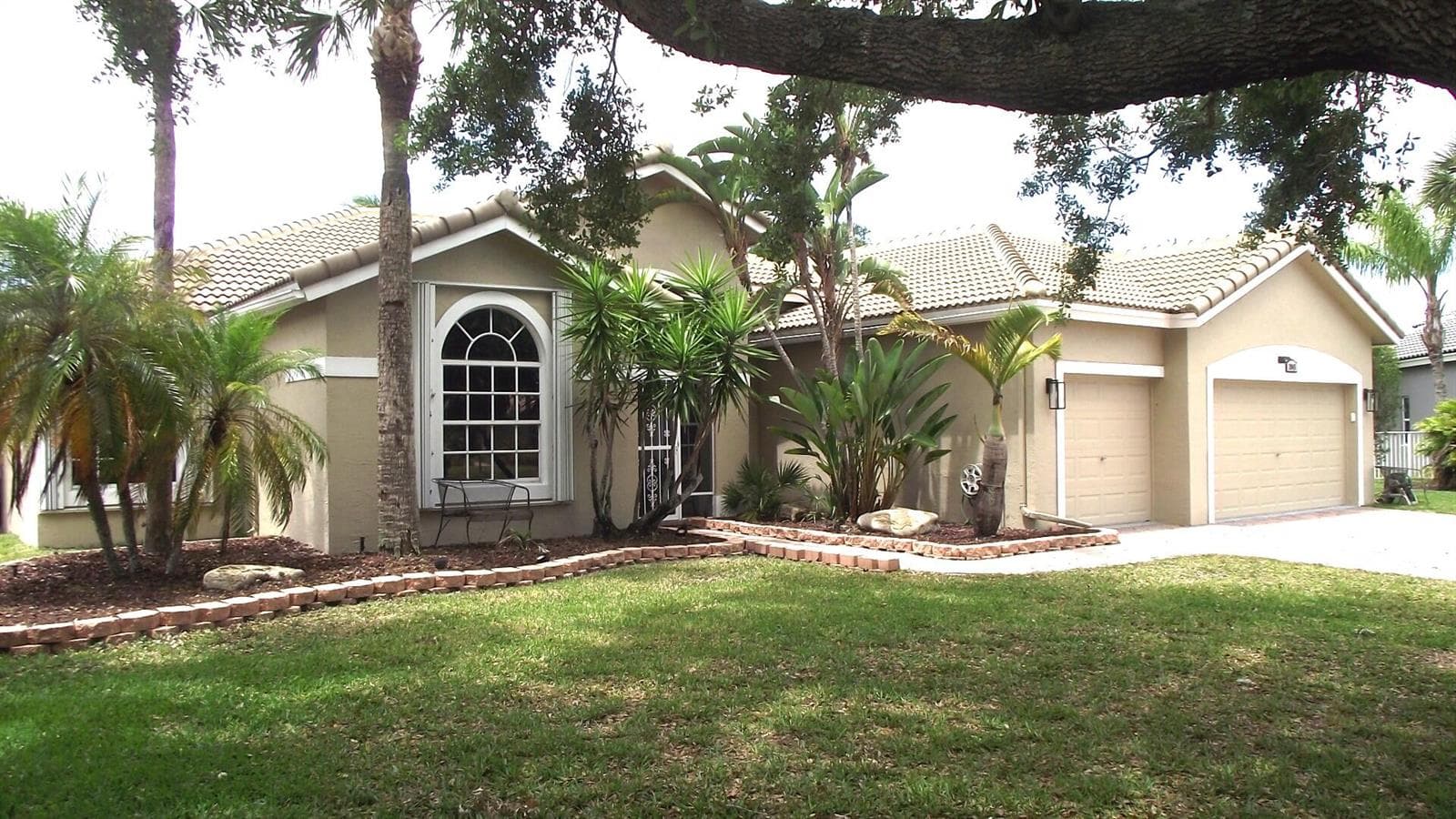 3945 Diamond Chip Court, Wellington, FL 33414 photo 3