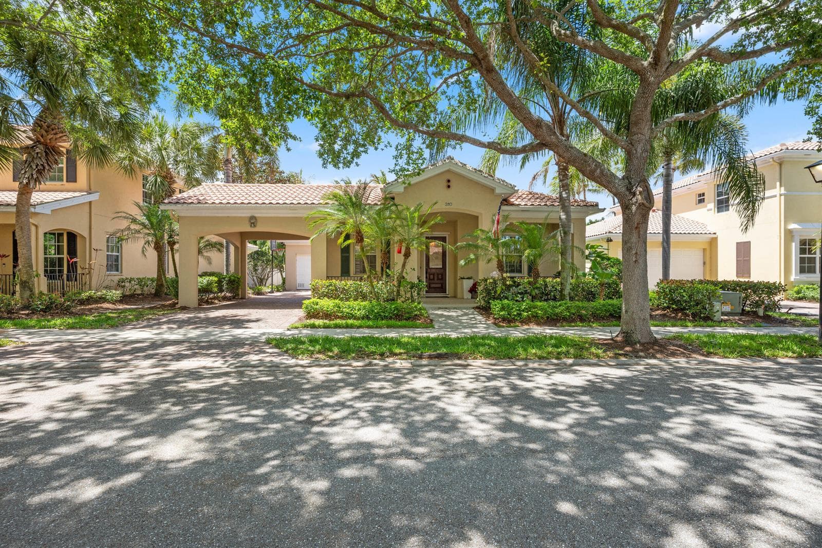 310 San Remo Drive, Jupiter, FL 33458 photo 2