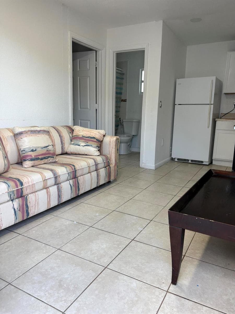136 N 24th Avenue # Rear, Hollywood, FL 33020 photo 2