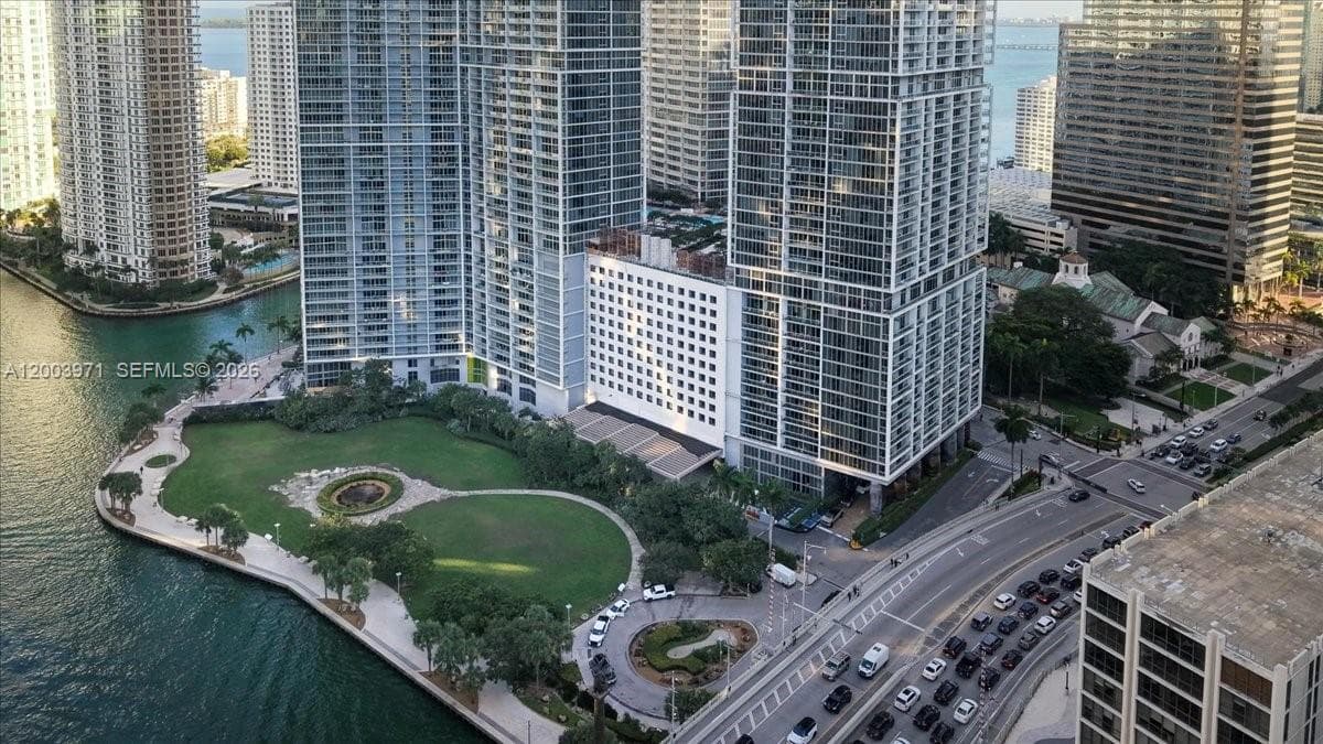 465 Brickell Ave # 3804, Miami, FL 33131 photo 2