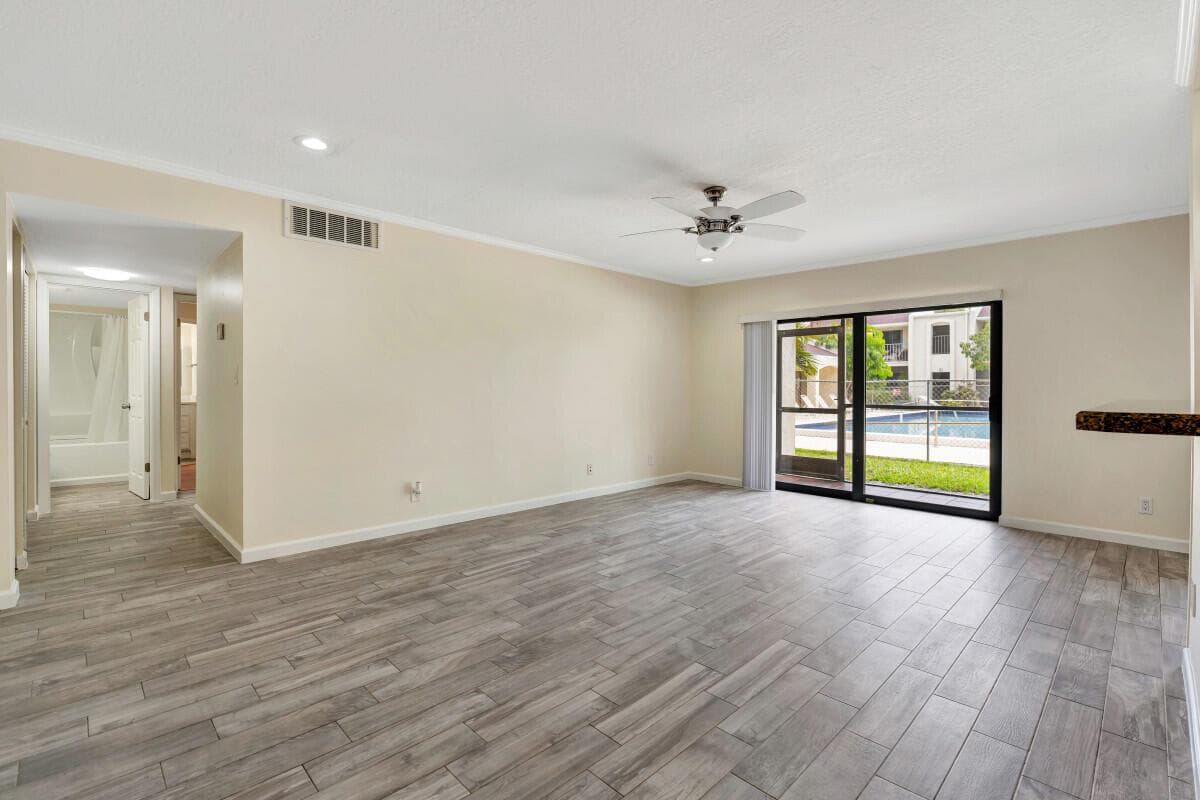 150 Pineview Road # F3, Jupiter, FL 33469 photo 3