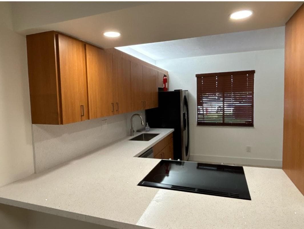235 Lakeview Drive # 104, Weston, FL 33326 photo 3