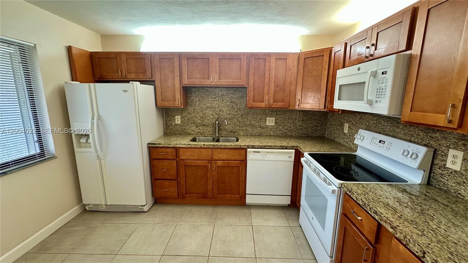 16210 Laurel Dr # 203, Weston, FL 33326 photo 3