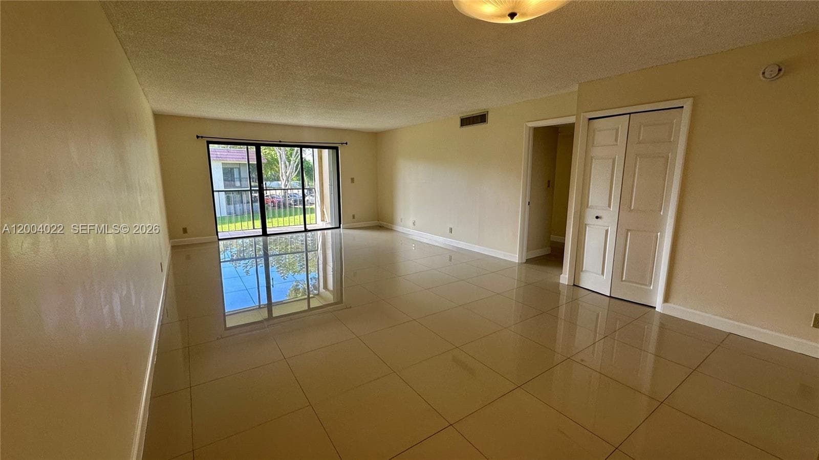 16210 Laurel Dr # 203, Weston, FL 33326 photo 4