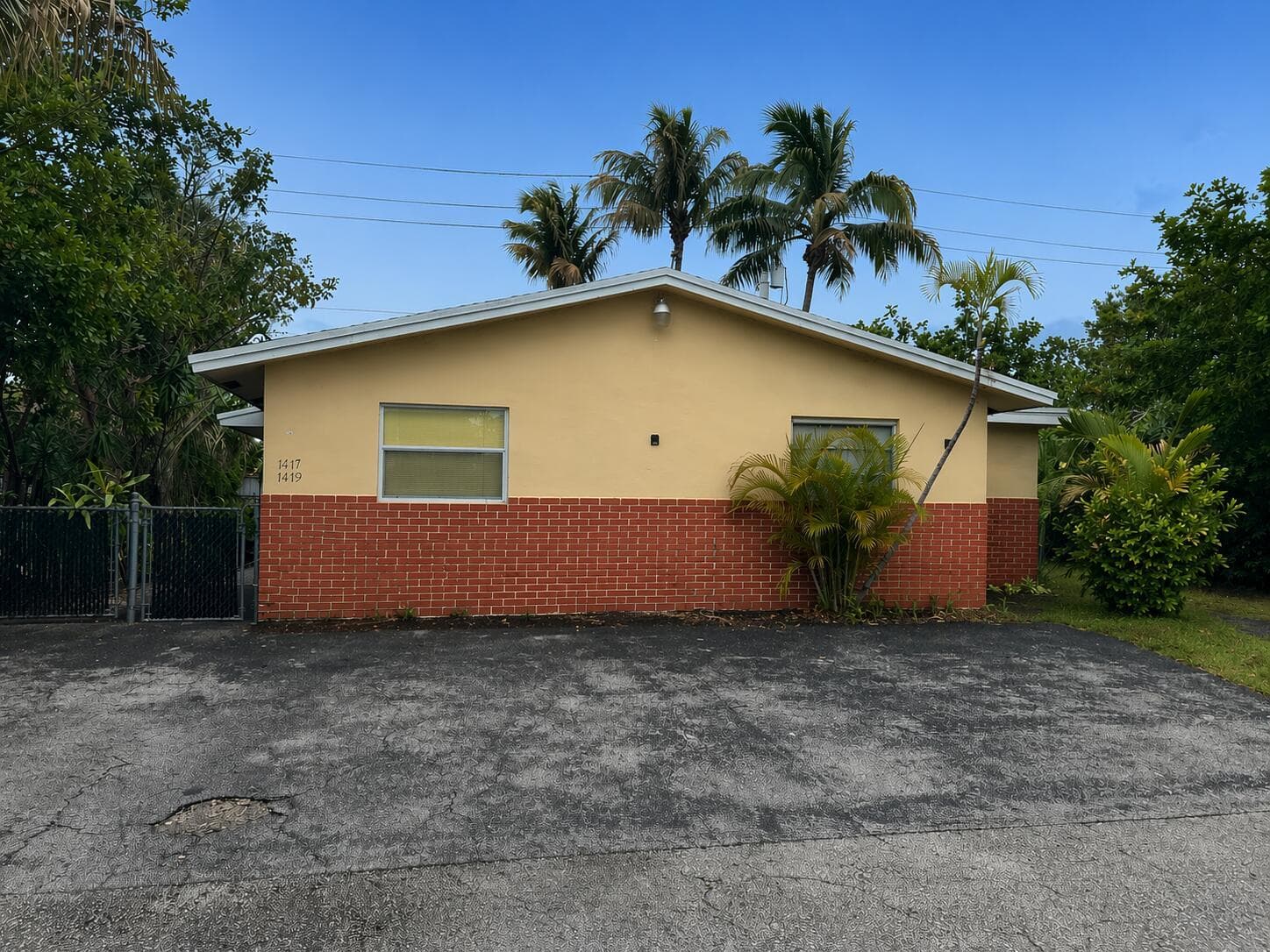 1417 NE 24th Court, Wilton Manors, FL 33305 photo 3