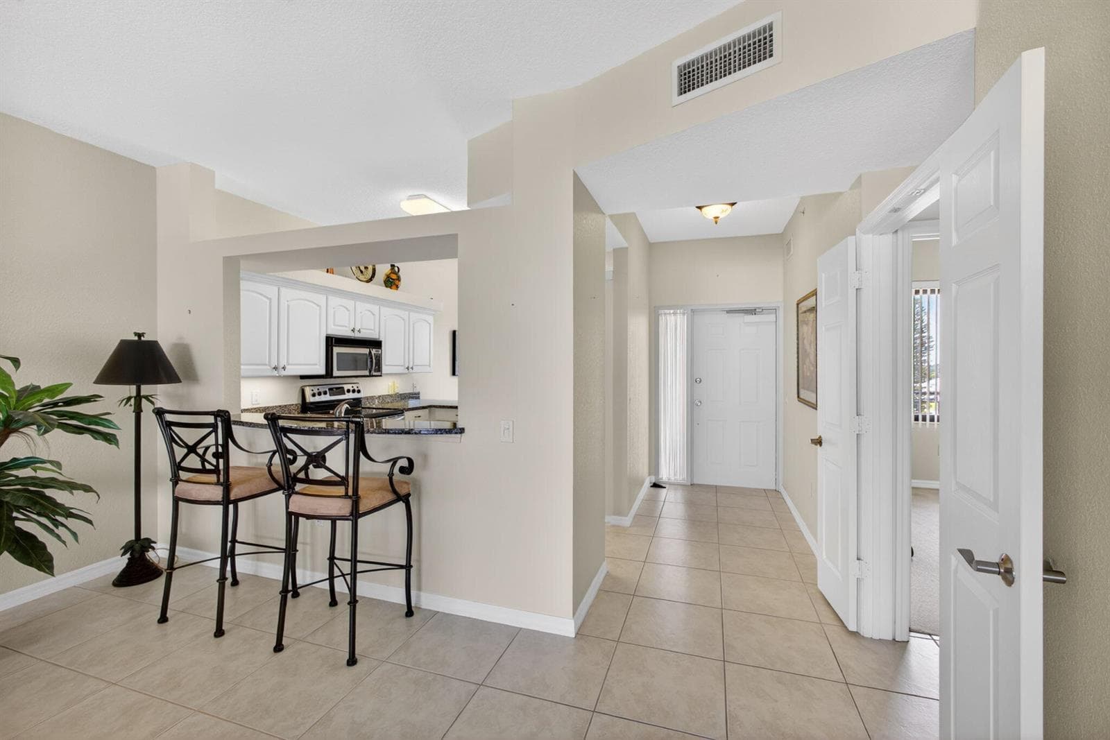 370 Golfview Road # 503, North Palm Beach, FL 33408 photo 4