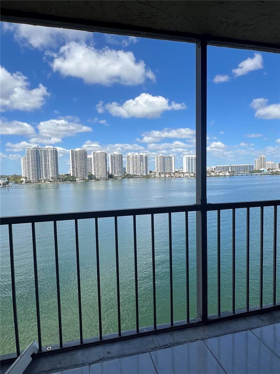 17500 N Bay Rd # S907, Sunny Isles Beach, FL 33160 photo 4