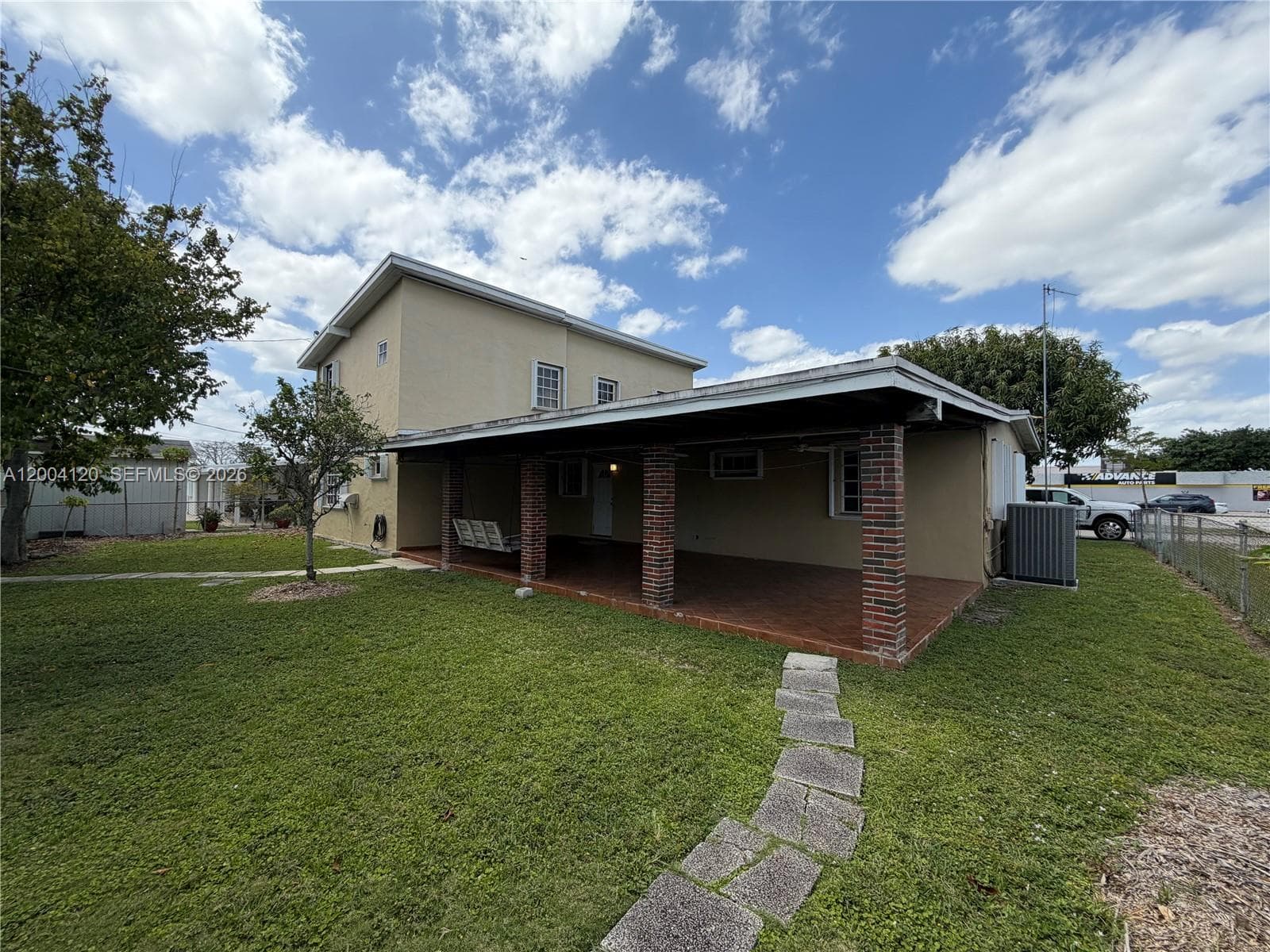 10910 SW 40th St, Miami, FL 33165 photo 3