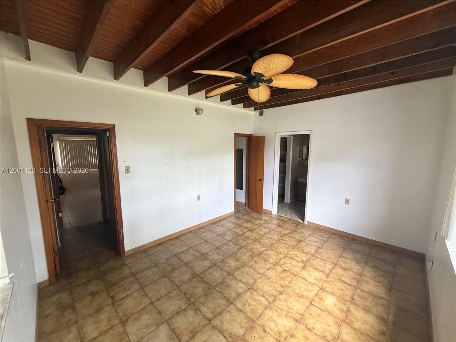 10910 SW 40th St, Miami, FL 33165 photo 5