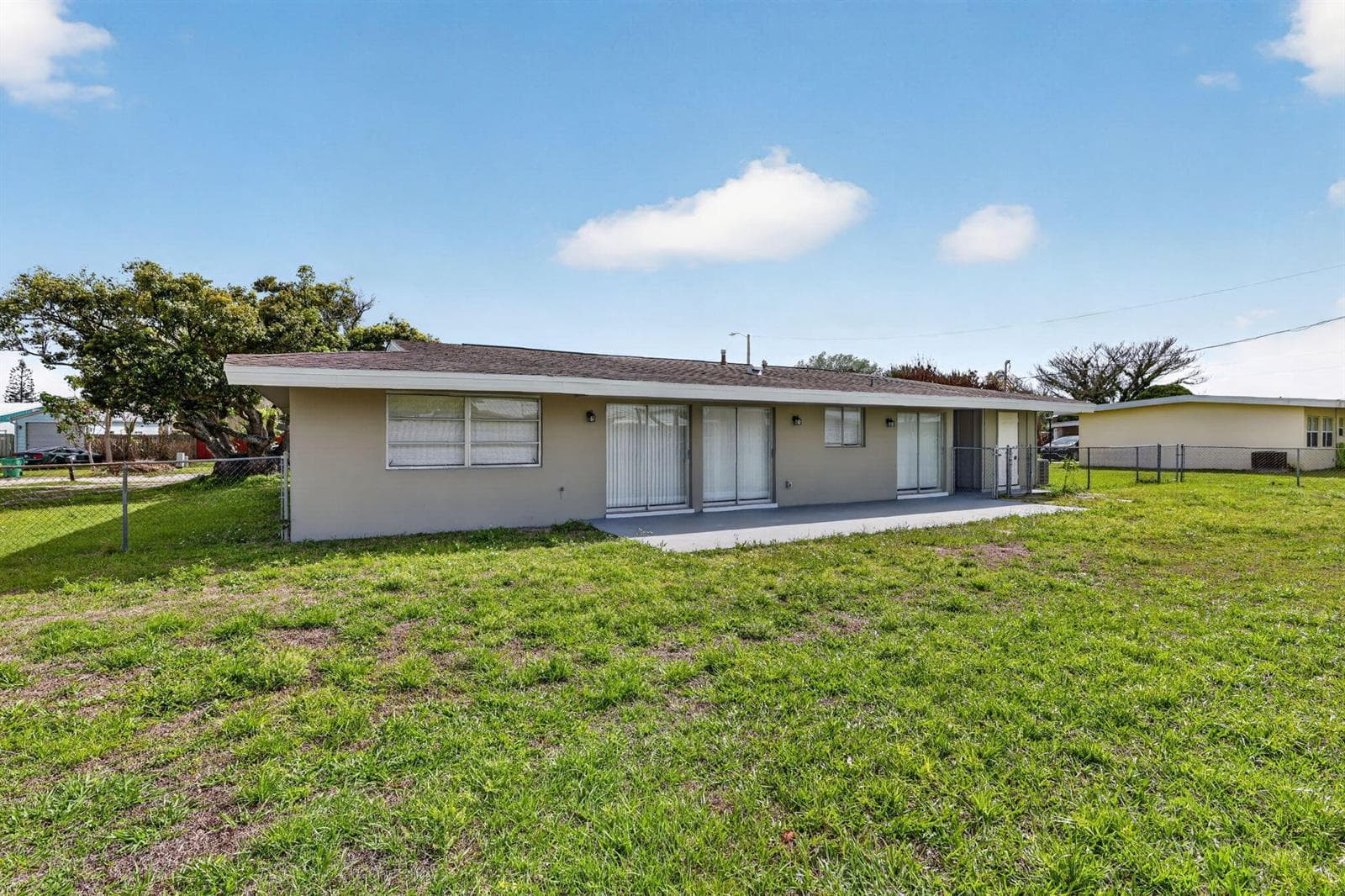 157 SE Calmoso Drive, Port St. Lucie, FL 34983 photo 4