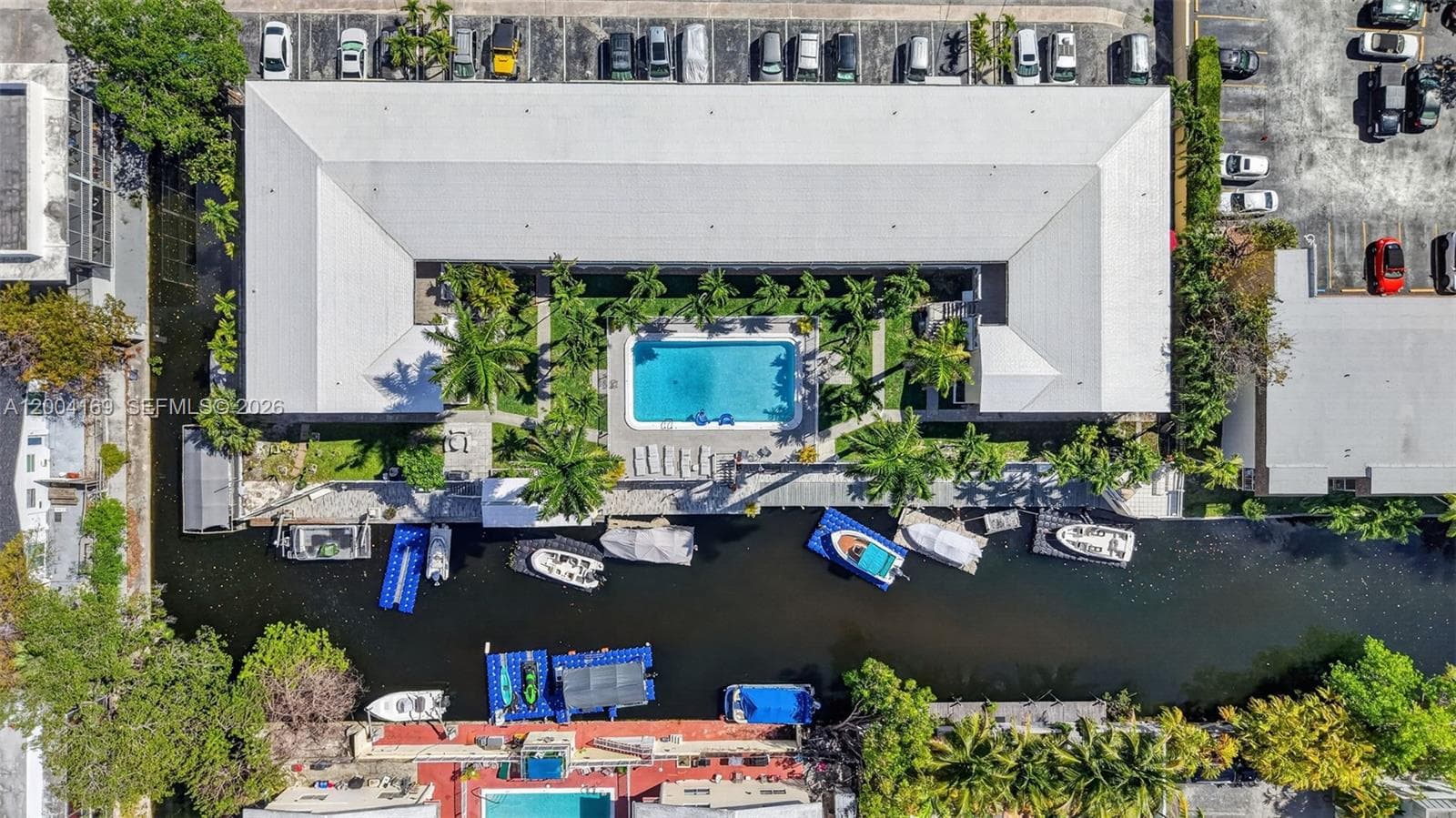 1820 Venice Park Dr # 102, North Miami, FL 33181 photo 4