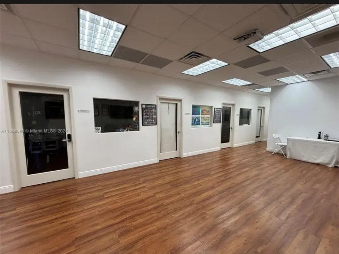 The Smoke Outlet, Lauderdale Lakes, FL 33319 photo 4