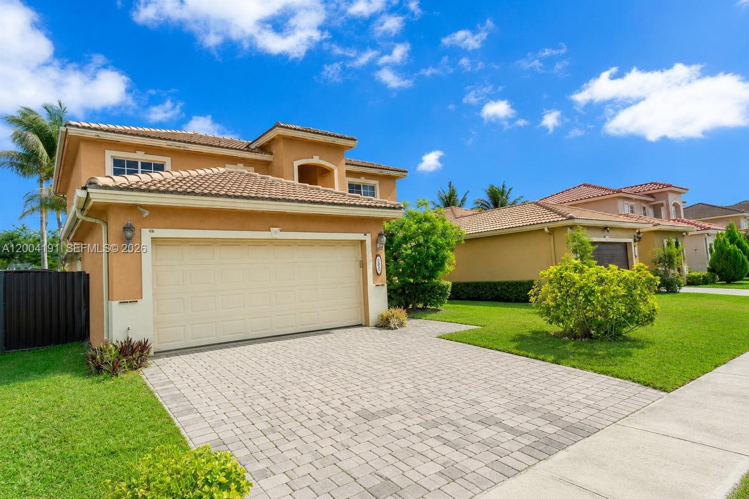 9031 SW 208th Ter, Cutler Bay, FL 33189 photo 2