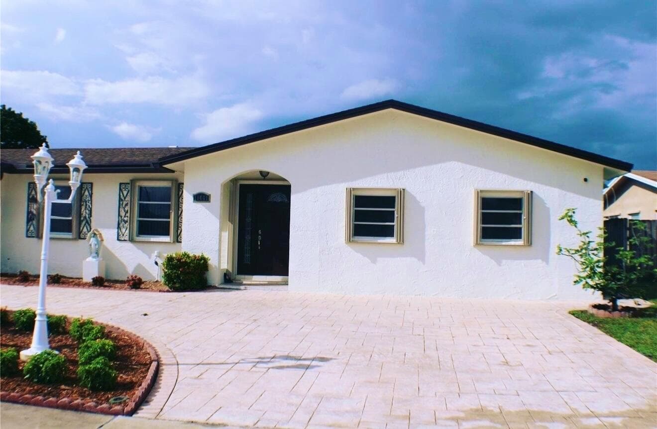 11441 NW 29th Manor, Sunrise, FL 33323 photo 2